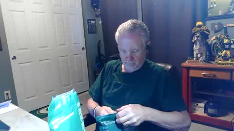 Papa online show from May 24, 11:49 am