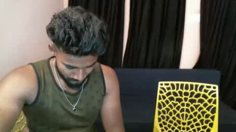 indian slim boy with big for u online show from April 19, 4:34 am