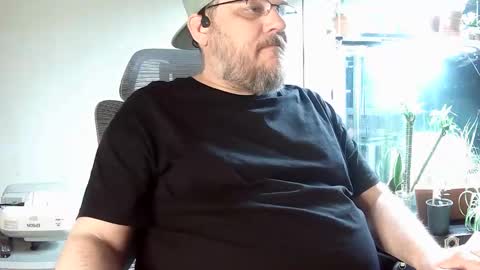 BroLOU online show from April 21, 4:40 am