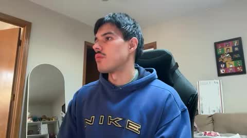 Lucas online show from February 15, 5:10 pm