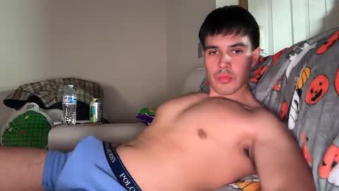 Lucas online show from November 1, 2:37 am