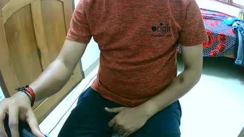 Inglorious Hairy Uncut online show from January 10, 11:00 am