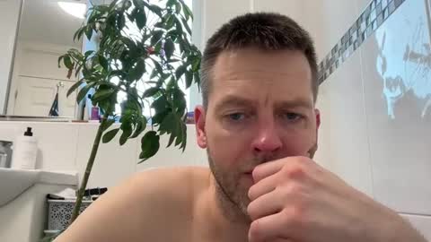 InterestedHun online show from March 9, 5:06 pm