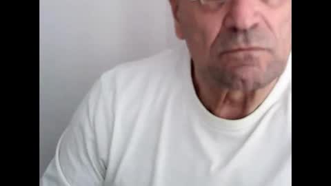 Invested online show from November 9, 9:57 am