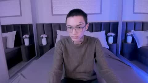 ionarne online show from November 8, 12:30 pm