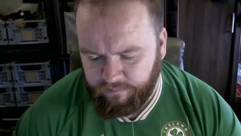 twitter theirishman205 online show from February 19, 11:49 am