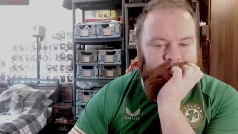 twitter theirishman205 online show from September 13, 12:17 pm