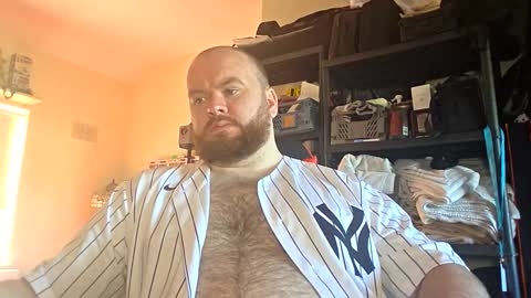 twitter theirishman205 online show from November 10, 10:42 am