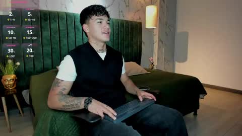 Iron Tous online show from April 22, 9:52 pm