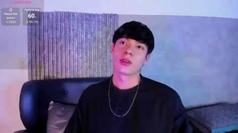 isaac online show from April 18, 1:23 pm