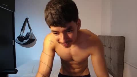 muscle isaac online show from April 23, 10:56 pm