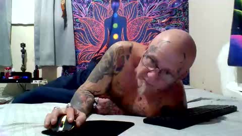 ishootropes77 online show from February 14, 9:04 am