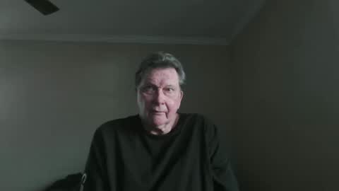 island625103 online show from April 19, 10:34 pm