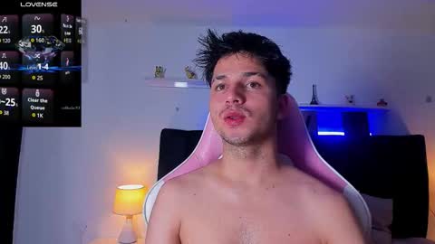 Issac online show from November 18, 3:21 am