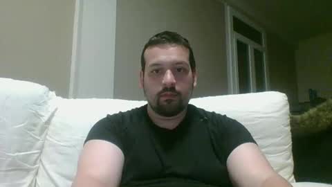 italianbigboy932 online show from April 15, 10:32 pm
