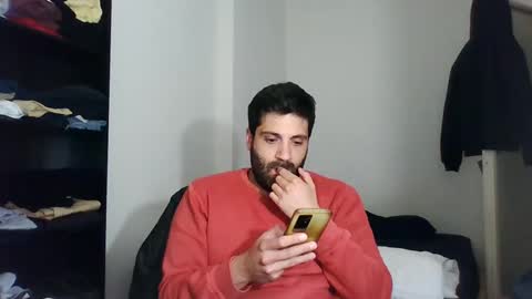 Snapshot of italianboybcn chatting on March 9, 7:01 am italianboybcn online show from March 9, 7:01 am