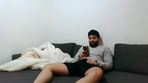 Snapshot of italianboybcn chatting on December 13, 11:06 pm italianboybcn online show from December 13, 11:06 pm