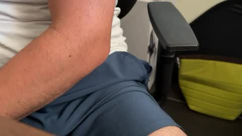 italoguy_ online show from July 30, 3:11 pm
