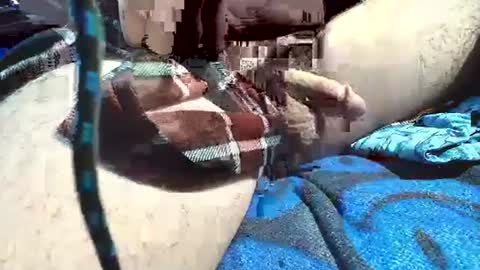 itissnowing online show from February 9, 12:29 am