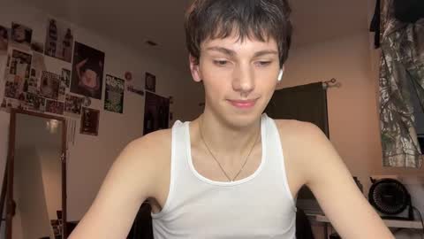 Snapshot of its_rowan chatting on September 20, 3:39 am Rowan online show from September 20, 3:39 am