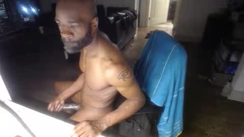 itsalongnite online show from April 24, 7:44 am