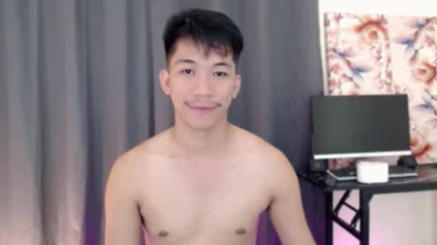 itsme_cxhennn online show from December 2, 6:05 am