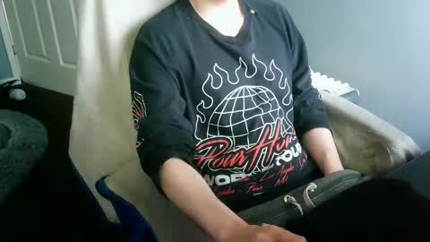 Snapshot of itsnotliam834 chatting on September 18, 12:51 pm itsnotliam834 online show from September 18, 12:51 pm