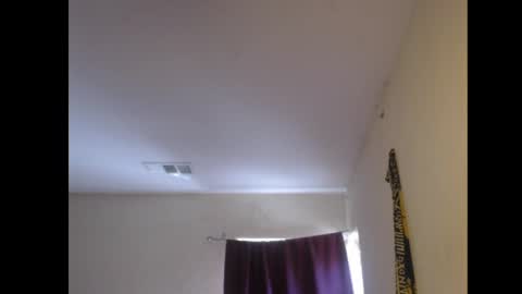 izak144 online show from April 19, 6:21 pm