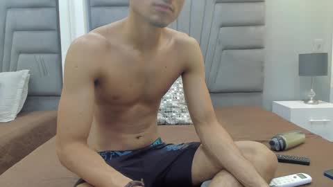 izato online show from February 28, 11:03 am