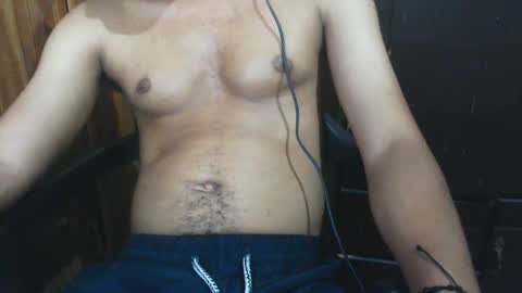 Snapshot of j_castello chatting on October 23, 1:31 am J online show from October 23, 1:31 am