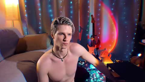 brestonsweet online show from December 20, 1:13 am