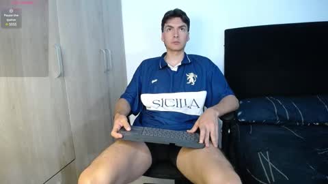 INDEPENDENT MODEL online show from February 17, 2:20 am