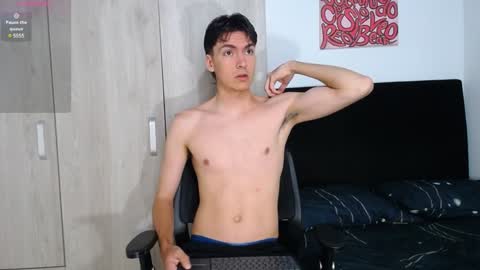 INDEPENDENT MODEL online show from February 8, 11:33 am