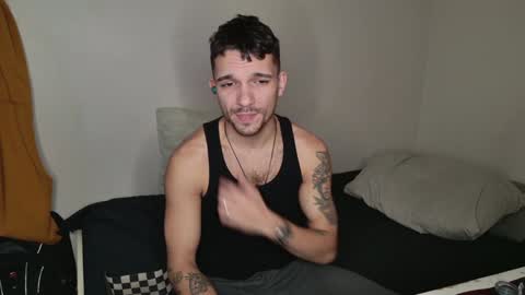 Snapshot of jackdesfeux chatting on January 4, 8:27 pm Jack  online show from January 4, 8:27 pm