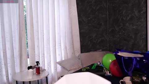 Jackson Bell online show from October 9, 3:28 pm