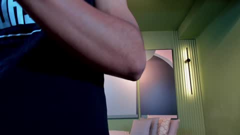 Jackson Bell online show from December 3, 12:38 pm