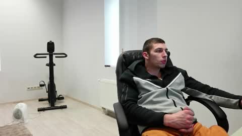 JACOB DEVON online show from April 18, 6:37 am