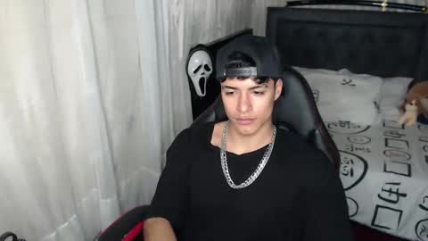 Jacobbakerr online show from March 1, 3:06 am