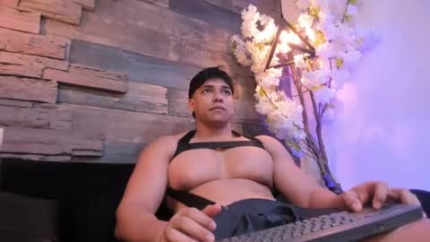 Jacob Stonne online show from June 21, 12:00 pm