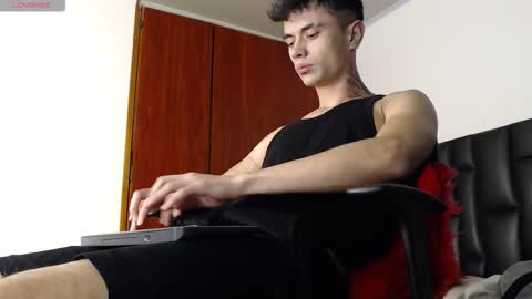 jaico_santos online show from November 3, 10:55 pm