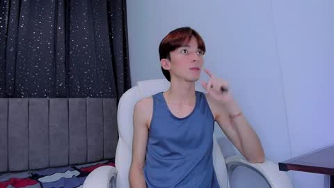 Snapshot of jake_evanss_ chatting on February 3, 2:58 am JAKE online show from February 3, 2:58 am