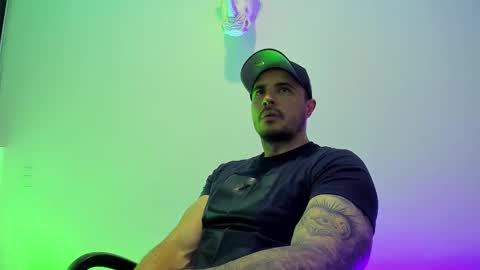 jakestone_1 online show from March 18, 2:14 am