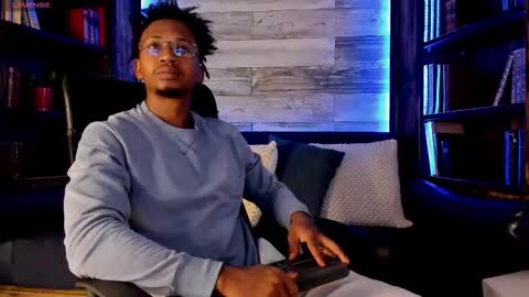   online show from February 3, 3:59 am