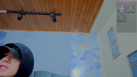 james_adamss_ online show from April 21, 1:17 pm