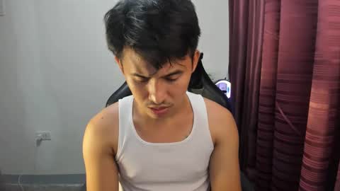 jamesthebigcockxxx online show from January 7, 6:24 pm