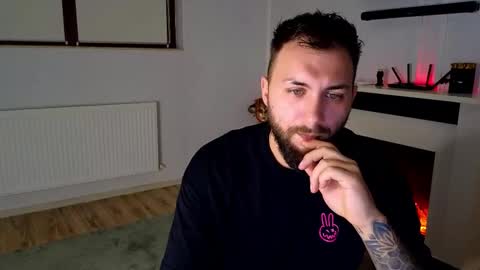 Robbie online show from November 11, 7:24 am