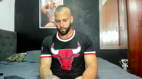    online show from June 5, 11:32 pm