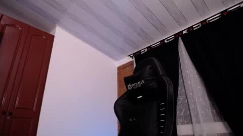 JKing  online show from June 9, 11:28 pm
