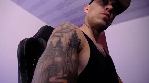 JKing  online show from April 18, 2:35 am