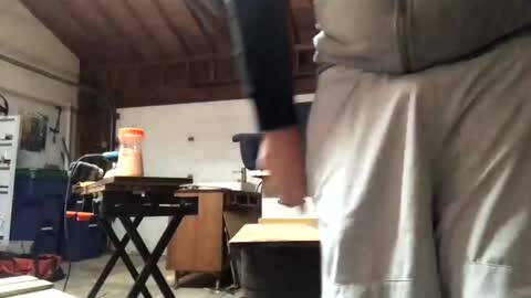 Snapshot of jawssharkparty chatting on October 5, 4:05 am Jaws online show from October 5, 4:05 am